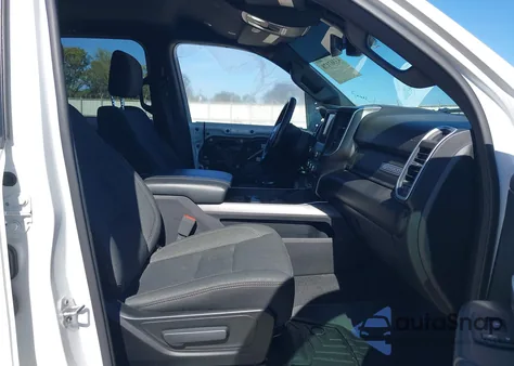 2020 Ram 1500 Big Horn 4X4 5'7 Box z USA, uszkodzony, nr VIN 1C6SRFFT7LN370170